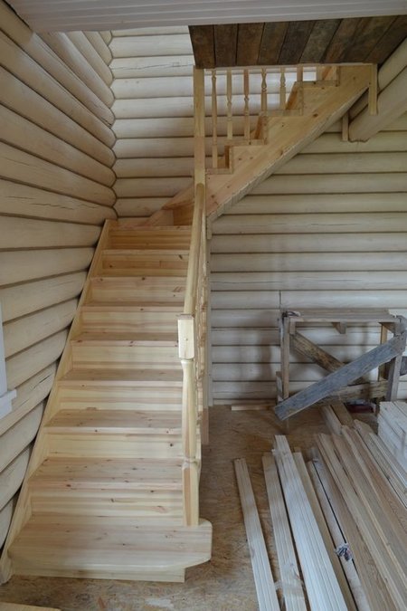 Монтаж деревянной лестницы, Новосибирск (Академгородок) (Фото 0)