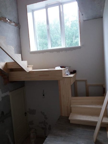 Монтаж деревянной лестницы, Новосибирск (Молодой специалист) (Фото 8)